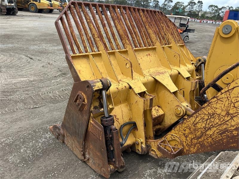 CAT 953D Roomiklaadurid