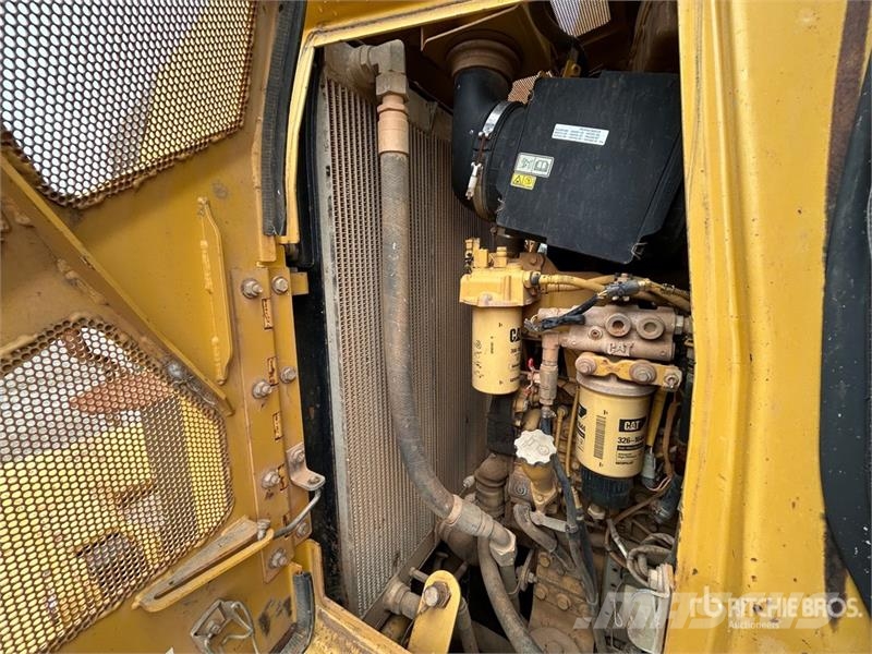 CAT 953D Roomiklaadurid