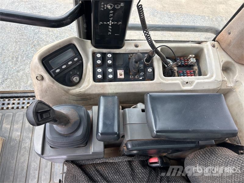 CAT 953D Roomiklaadurid