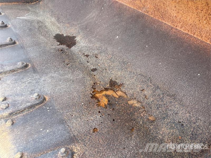 CAT 966B Gumikerekes homlokrakodók