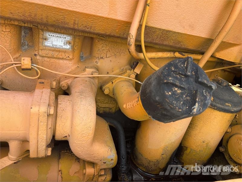CAT 966B Gumikerekes homlokrakodók