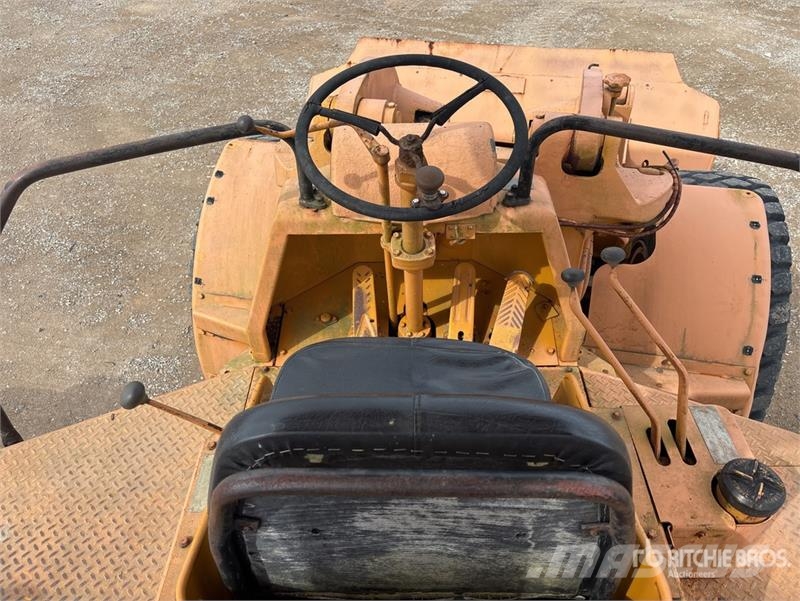 CAT 966B Gumikerekes homlokrakodók