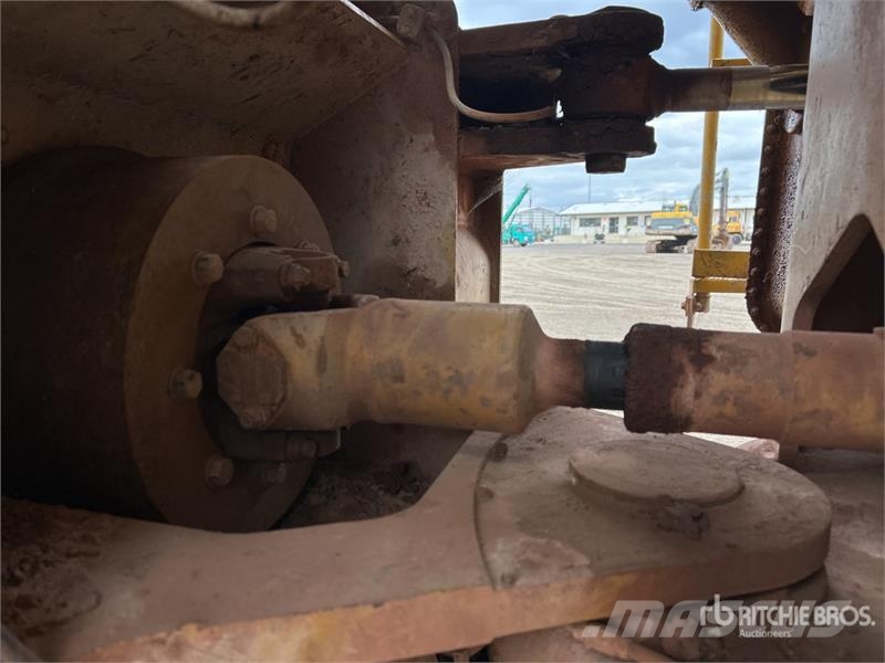 CAT 966F Tekerlekli yükleyiciler