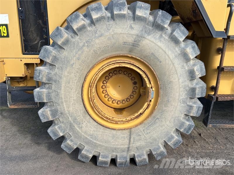 CAT 966G Series II Tekerlekli yükleyiciler