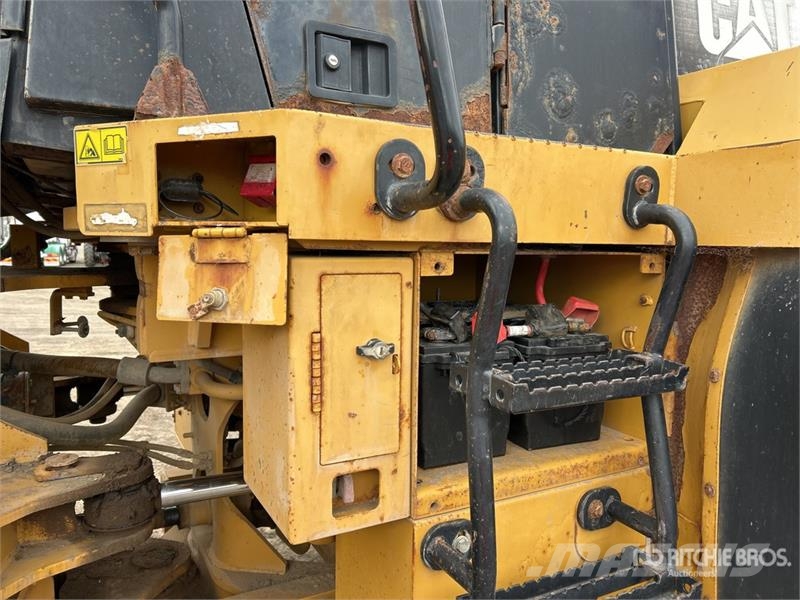 CAT 966H Wheel Loader لوادر بعجل