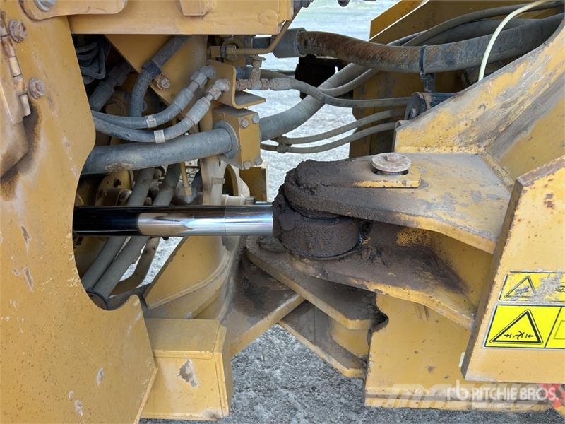 CAT 966H Wheel Loader لوادر بعجل