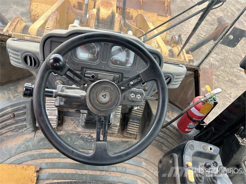CAT 966H Wheel Loader لوادر بعجل