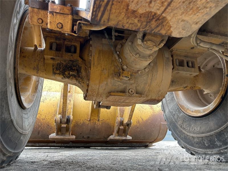 CAT 966H Wheel Loader لوادر بعجل