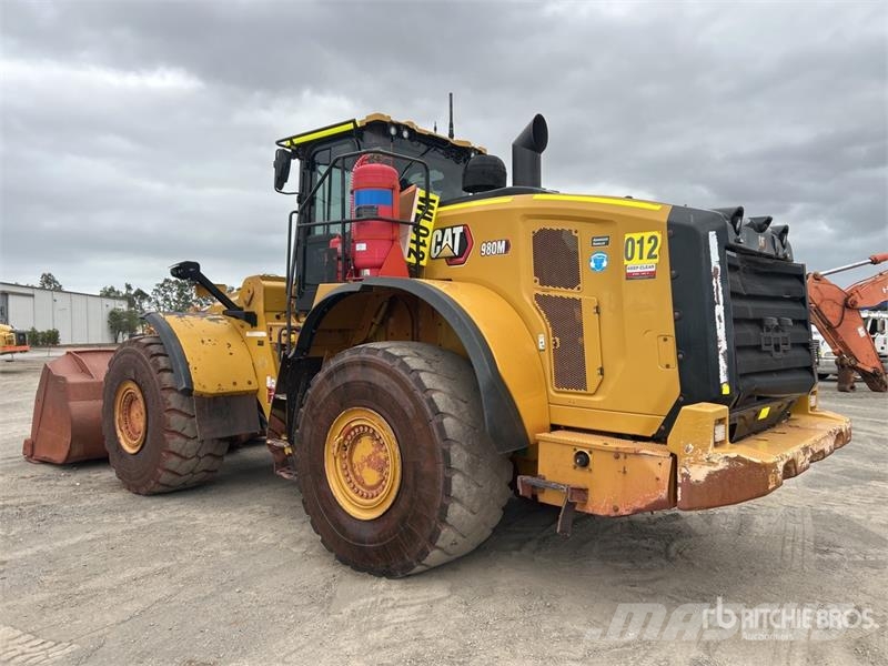 CAT 980M Iekrāvēji uz riteņiem