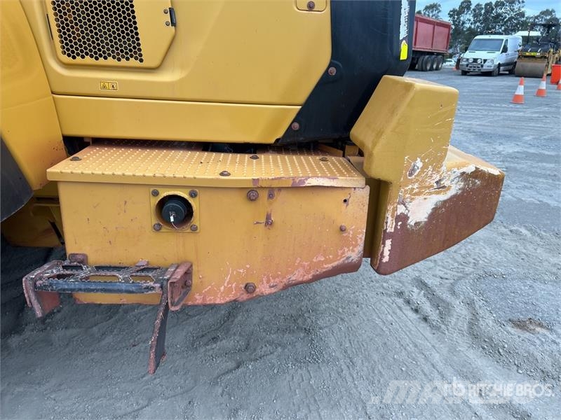 CAT 980M Iekrāvēji uz riteņiem