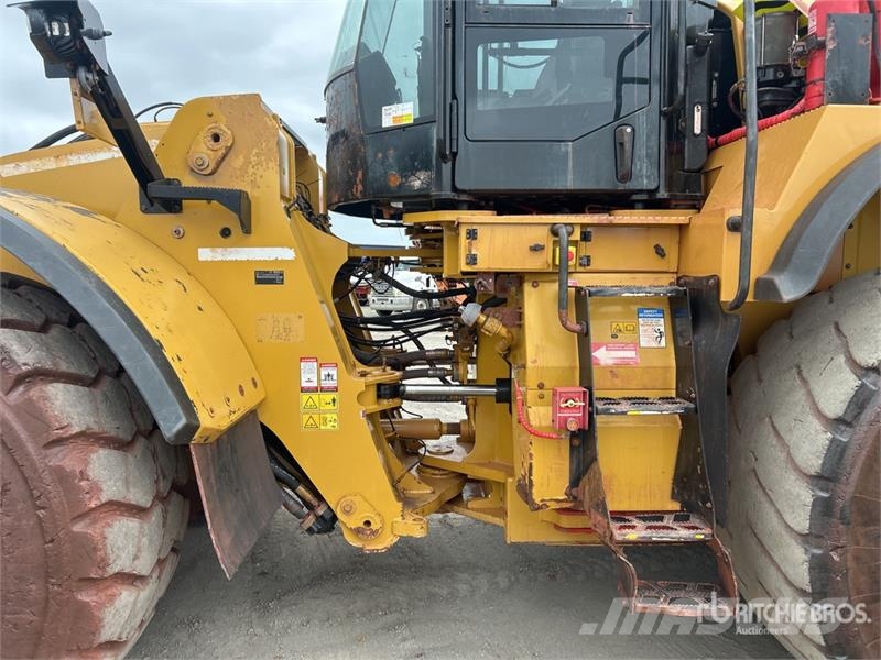 CAT 980M Iekrāvēji uz riteņiem