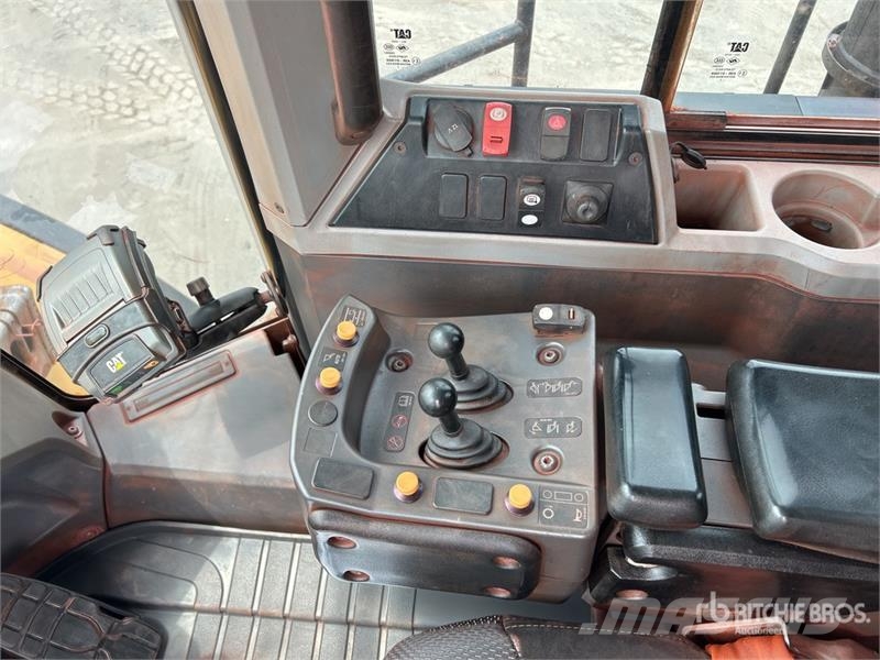 CAT 980M Wheel loaders