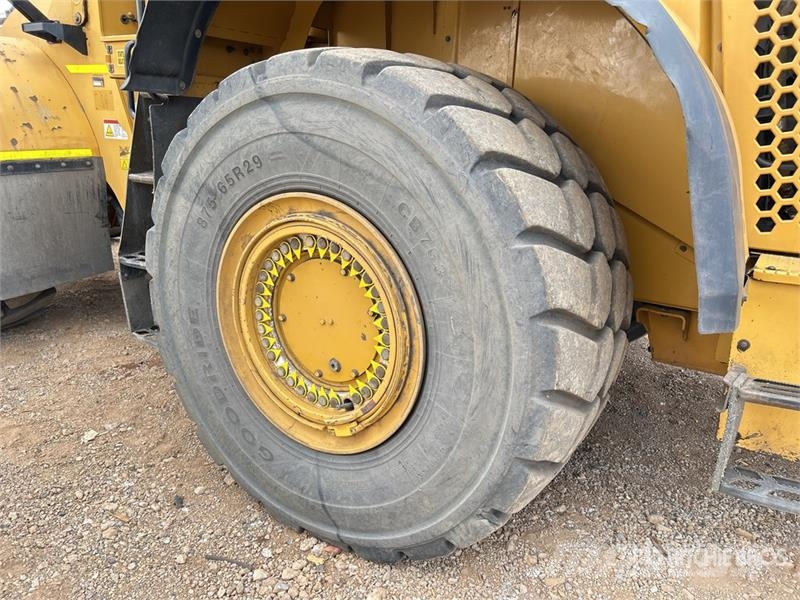 CAT 982M Wheel Loader لوادر بعجل