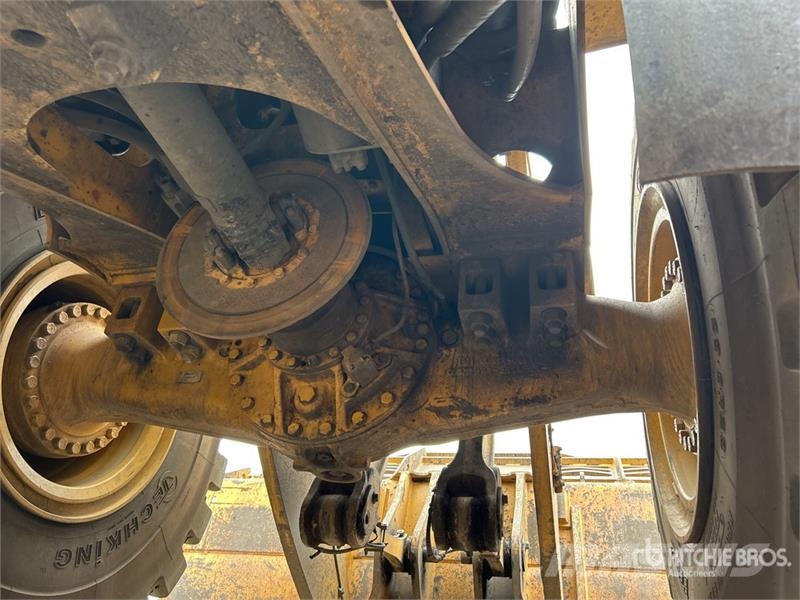 CAT 982M Wheel Loader لوادر بعجل