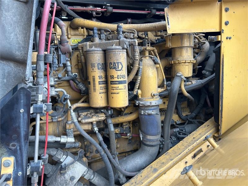 CAT 982M Wheel Loader لوادر بعجل