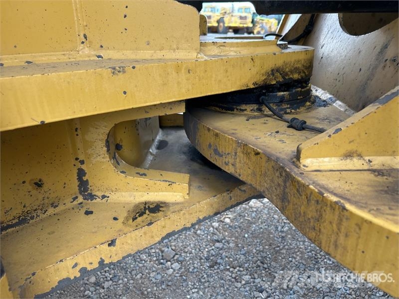 CAT 982M Wheel Loader لوادر بعجل