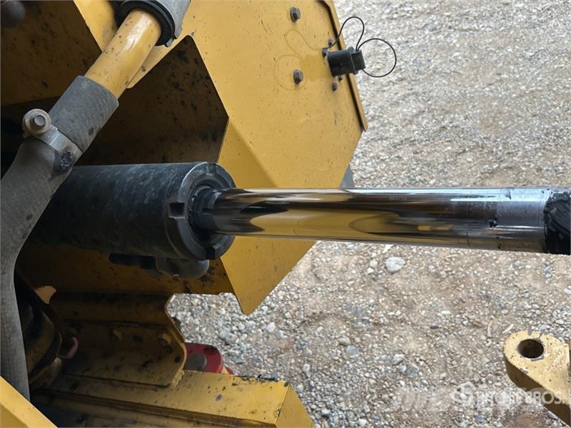 CAT 982M Wheel Loader لوادر بعجل