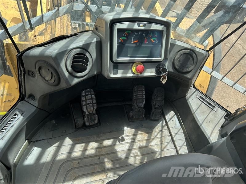 CAT 982M Wheel Loader لوادر بعجل