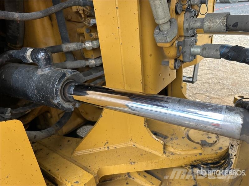 CAT 982M Wheel Loader لوادر بعجل