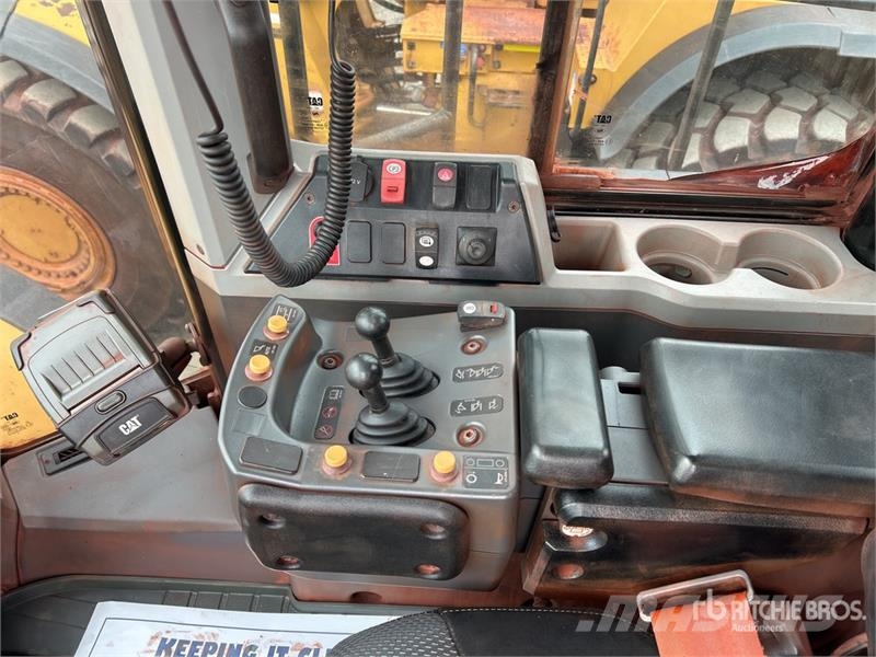 CAT 982M Wheel Loader Ładowarki kołowe