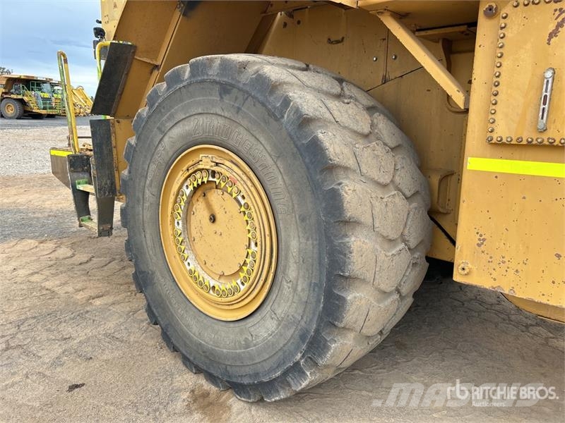 CAT 988H Rataslaadurid