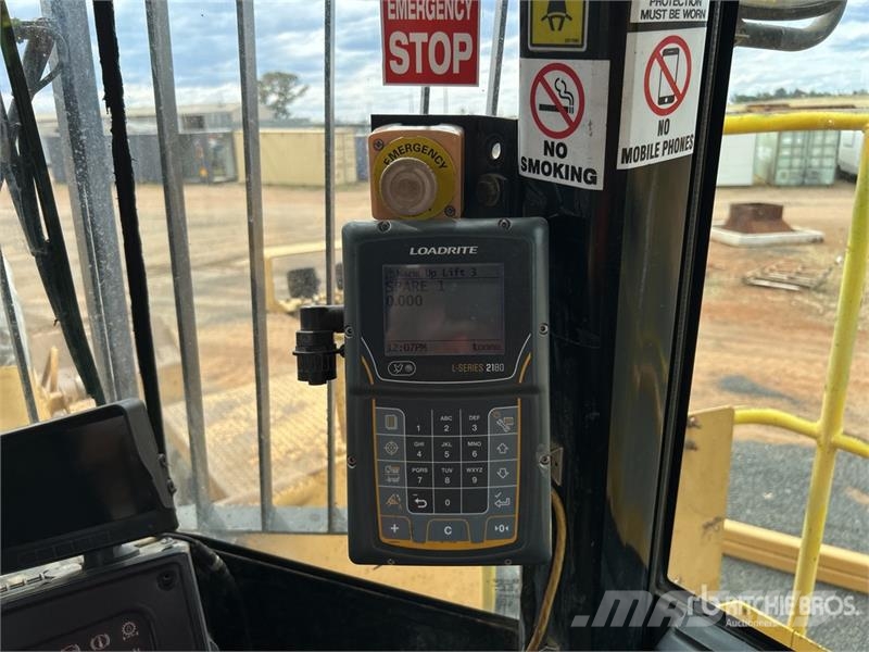 CAT 988H Rataslaadurid