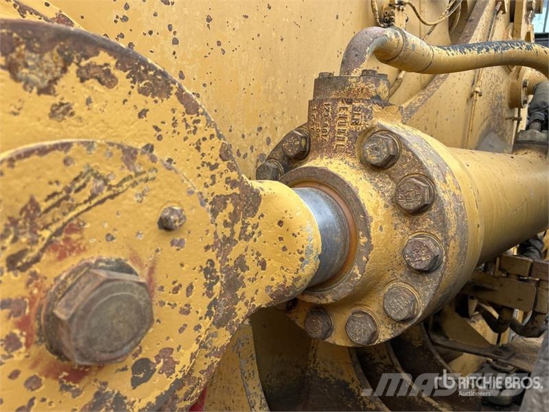 CAT 988H Rataslaadurid