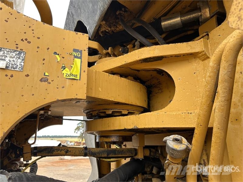 CAT 988H Rataslaadurid