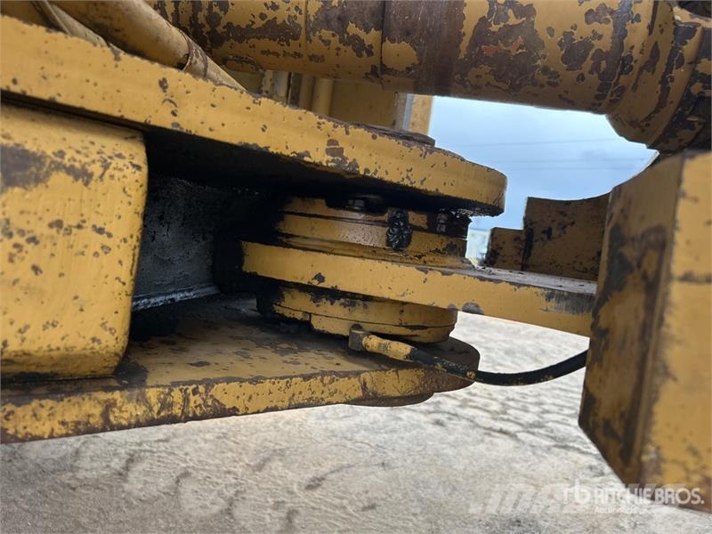 CAT 988H Rataslaadurid