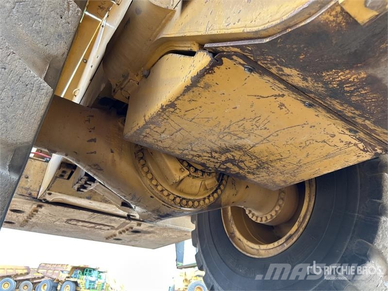 CAT 988H Rataslaadurid