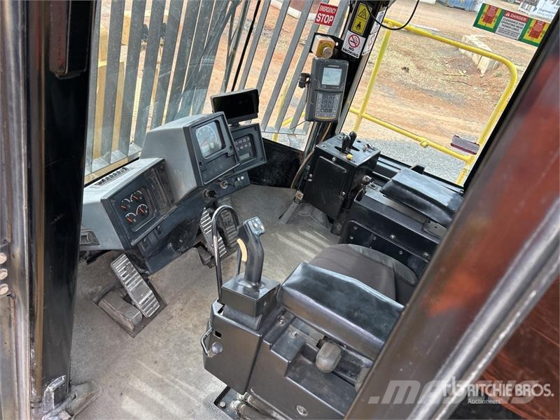 CAT 988H Rataslaadurid