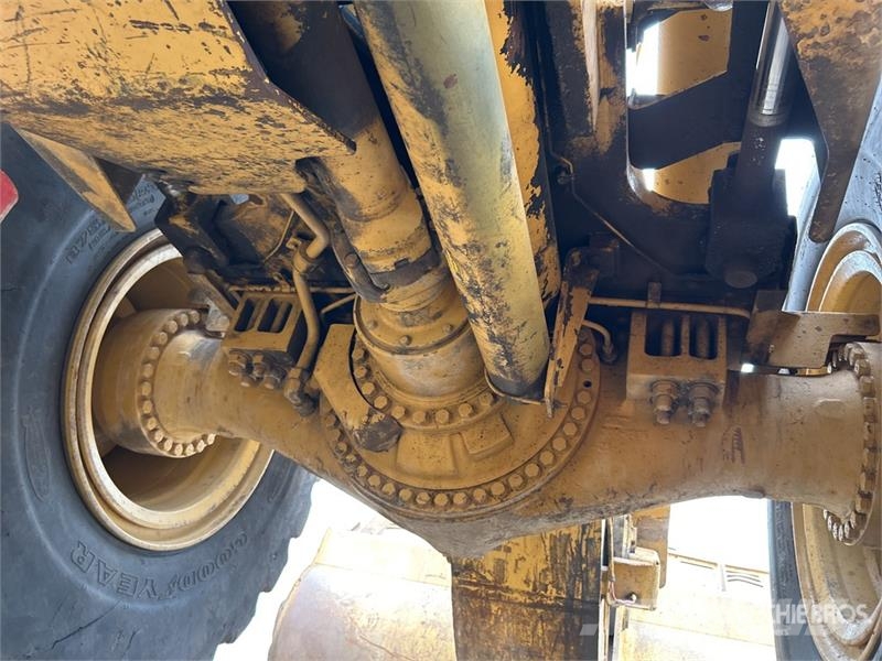 CAT 988H Rataslaadurid
