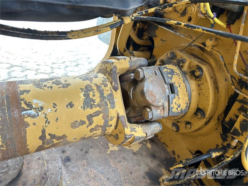 CAT 988H Rataslaadurid