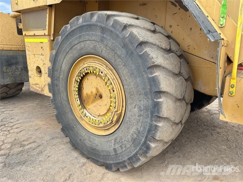 CAT 988H Rataslaadurid