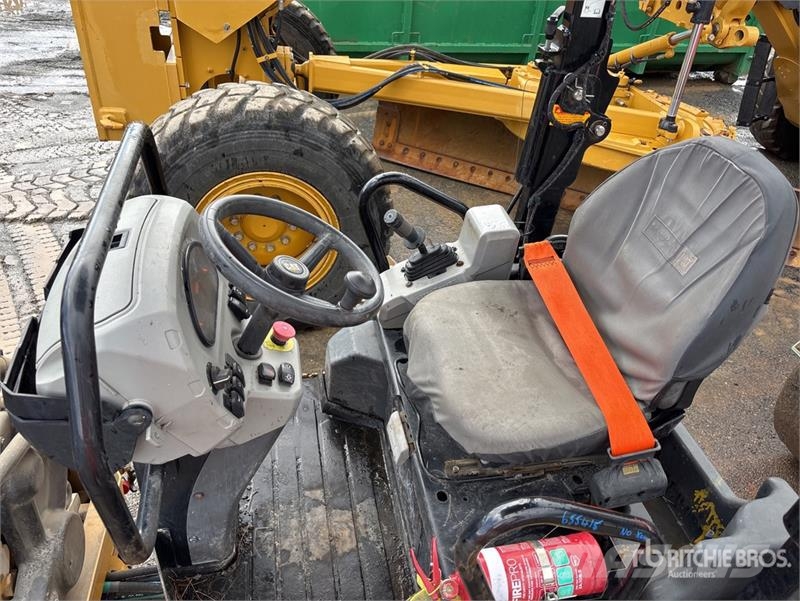 CAT CB2.7GC Double Drum Roller Tandemjyrät