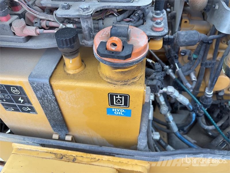 CAT CB2.7GC Double Drum Roller Tandemjyrät