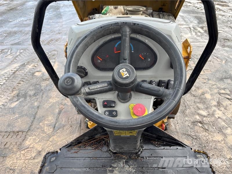 CAT CB2.7GC Double Drum Roller Tandemjyrät