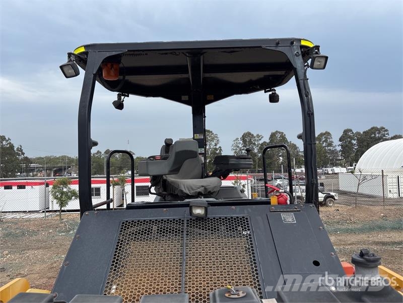 CAT CB44B Double Drum Roller Ikerdobos hengerek