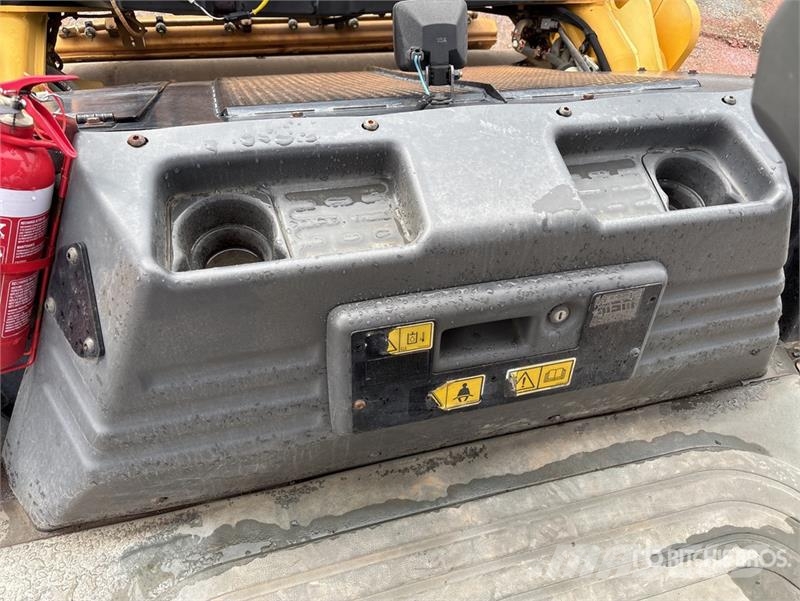 CAT CB44B Double Drum Roller Ikerdobos hengerek