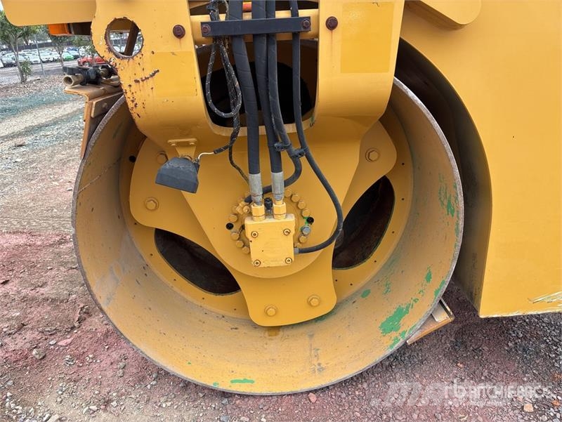 CAT CB44B Double Drum Roller Ikerdobos hengerek