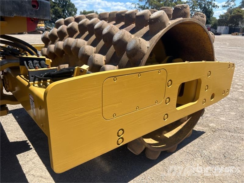 CAT CP-533E Padfoot Drum Compactor Ühe trumliga rullid