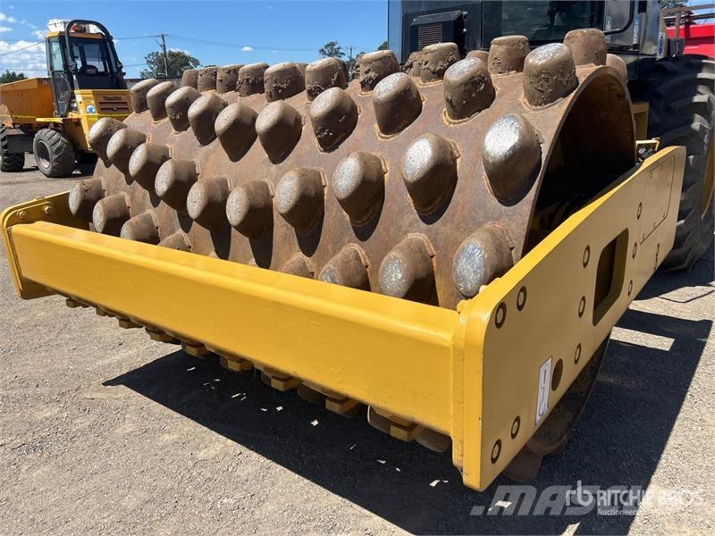 CAT CP-533E Padfoot Drum Compactor Ühe trumliga rullid