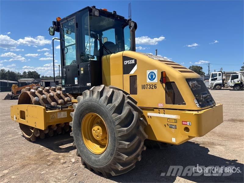 CAT CP-533E Padfoot Drum Compactor Ühe trumliga rullid