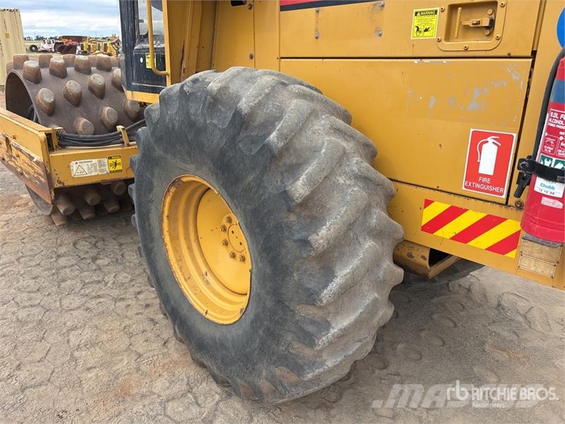 CAT CP-563C Padfoot Drum Compactor Ühe trumliga rullid