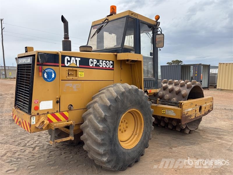 CAT CP-563C Padfoot Drum Compactor Ühe trumliga rullid