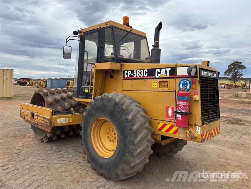 CAT CP-563C Padfoot Drum Compactor Ühe trumliga rullid