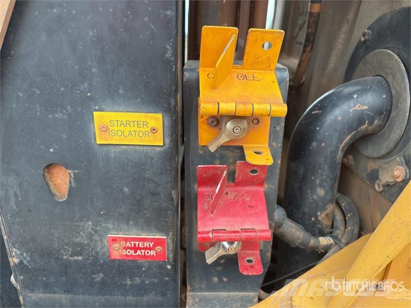 CAT CP76 Padfoot Drum Compactor مداحل أحادية الأسطوانة