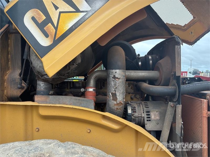 CAT CP76 Padfoot Drum Compactor مداحل أحادية الأسطوانة