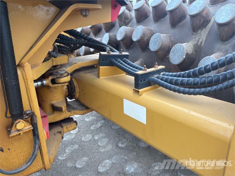 CAT CP76 Padfoot Drum Compactor مداحل أحادية الأسطوانة