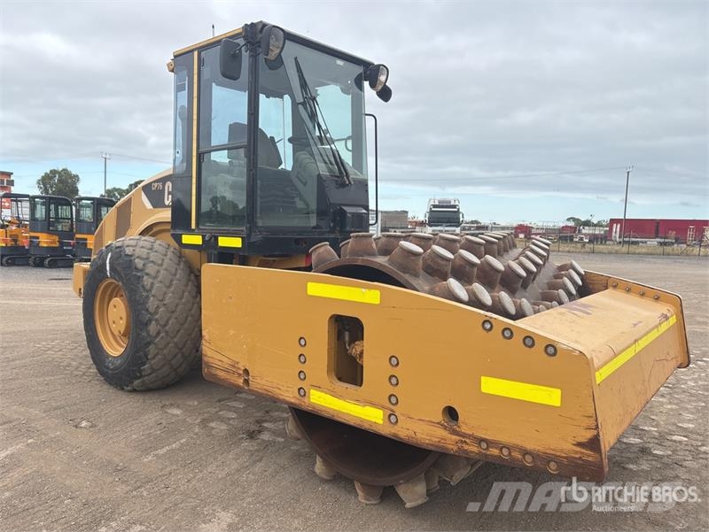 CAT CP76 Padfoot Drum Compactor مداحل أحادية الأسطوانة